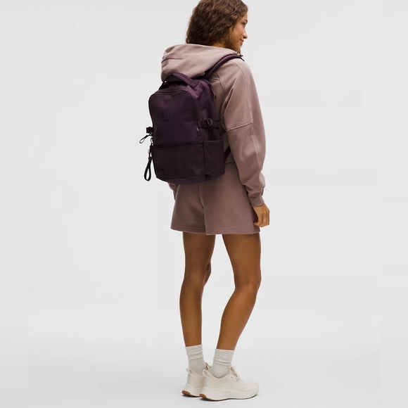 Lululemon New Crew Backpack 22L Updated Black Plum - Picture 3 of 9